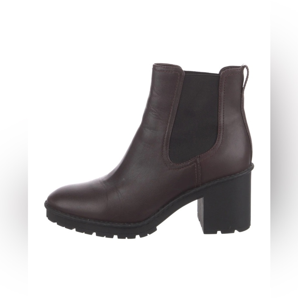 Vince Leather Chelsea Boots